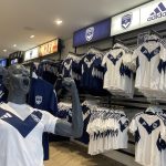 Girondins de Bordeaux : pourquoi le nouveau maillot est-il aussi cher pour un club de National 2 ?